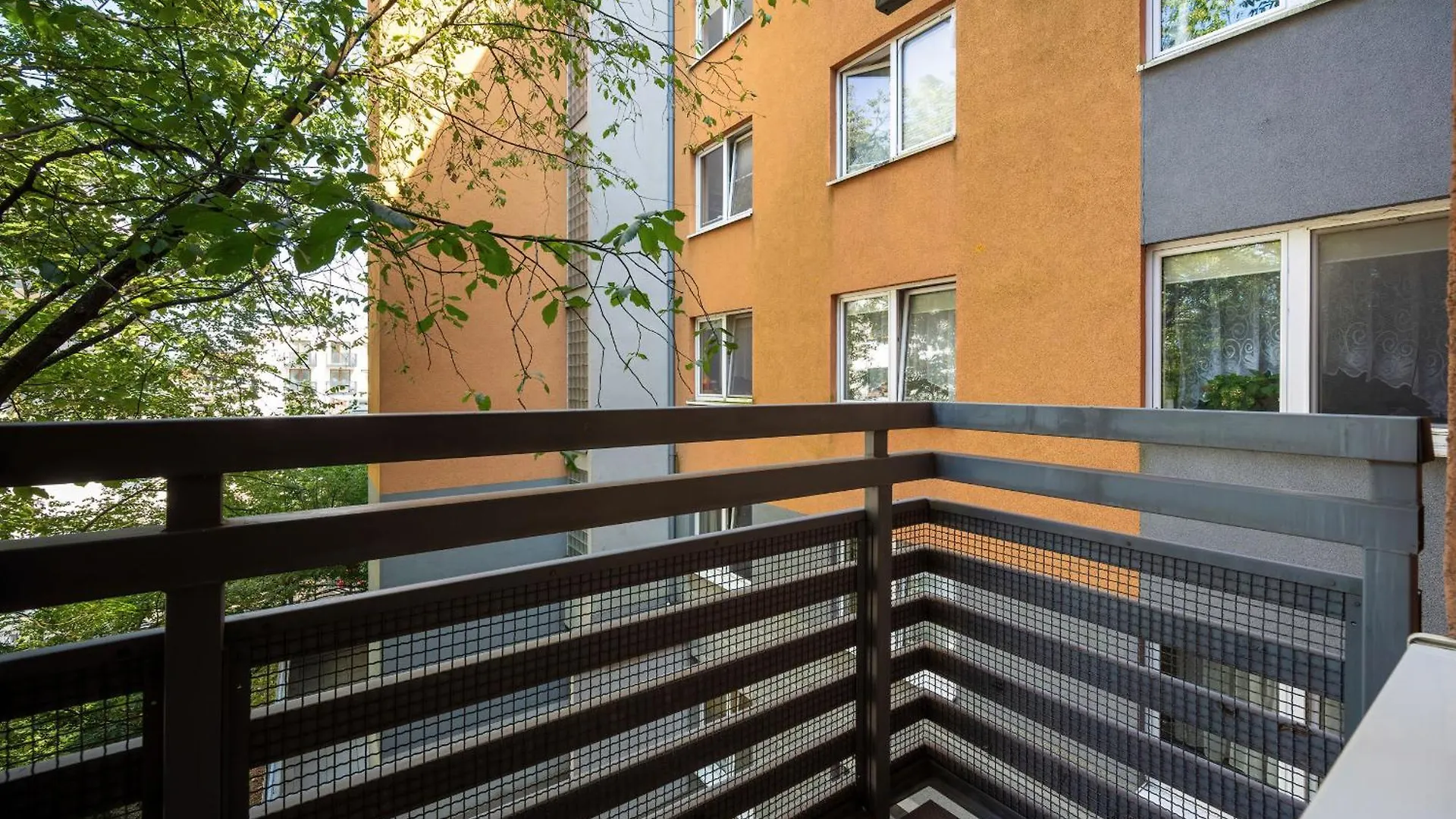 Apartamento Jasny Apartament Z 2 Balkonami Wroclaw Partynice By Noclegi Renters