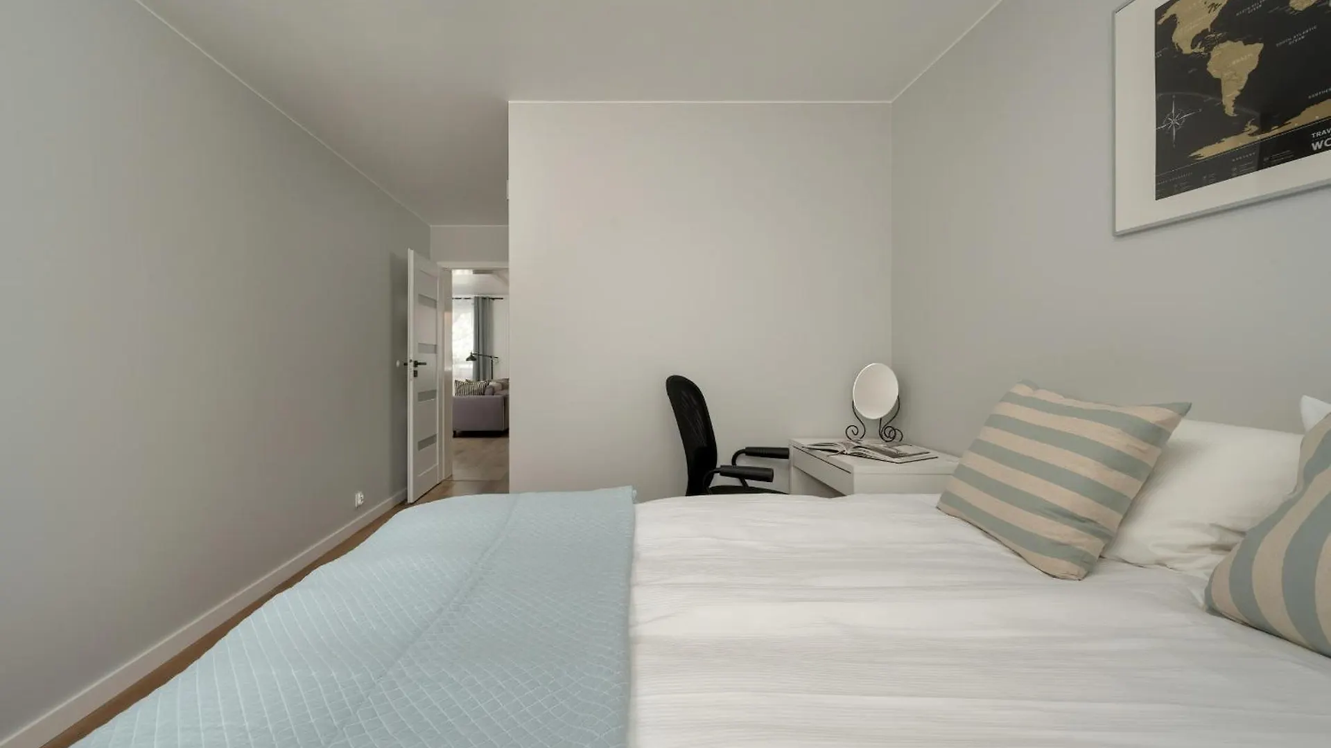 Apartamento Jasny Apartament Z 2 Balkonami Wroclaw Partynice By Noclegi Renters Polonia